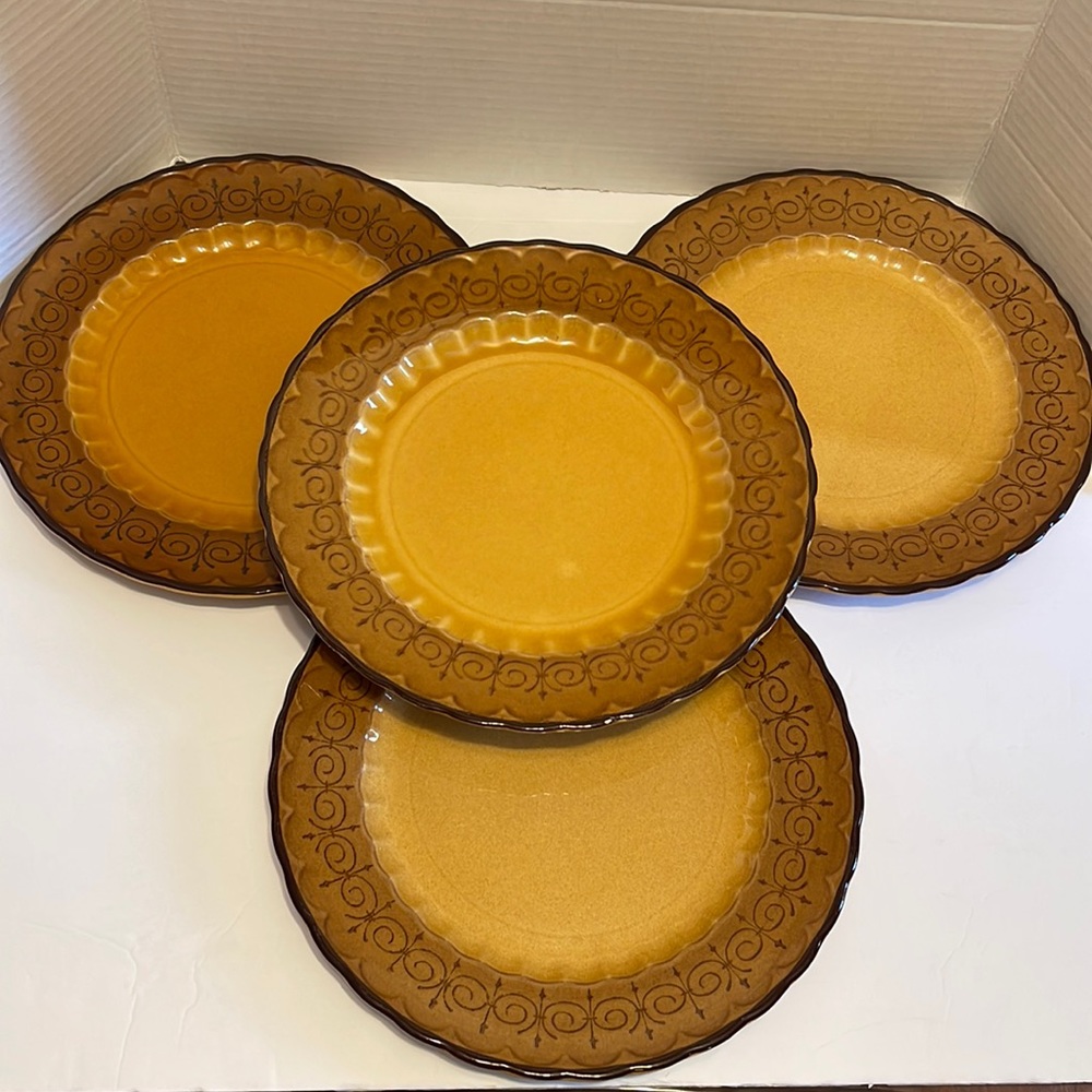 VERNON WARE SAN FERNANDO GOLD DINNER PLATE *VINTAGE*